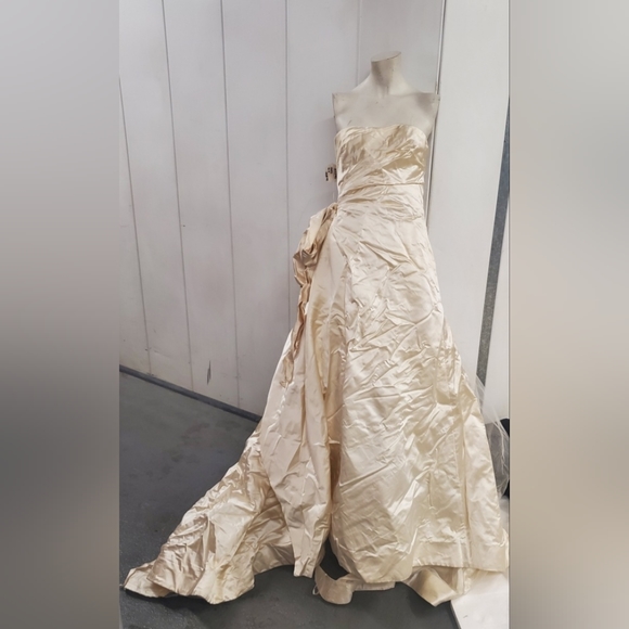 Vera Wang Dutchesse Wedding Wrap Dress SZ 8 Ivory Silk strapless Ball gown Sash - Picture 10 of 16